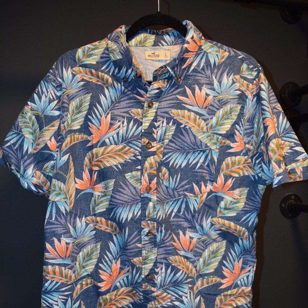 Men's Hollister Short Sleeve Button Up